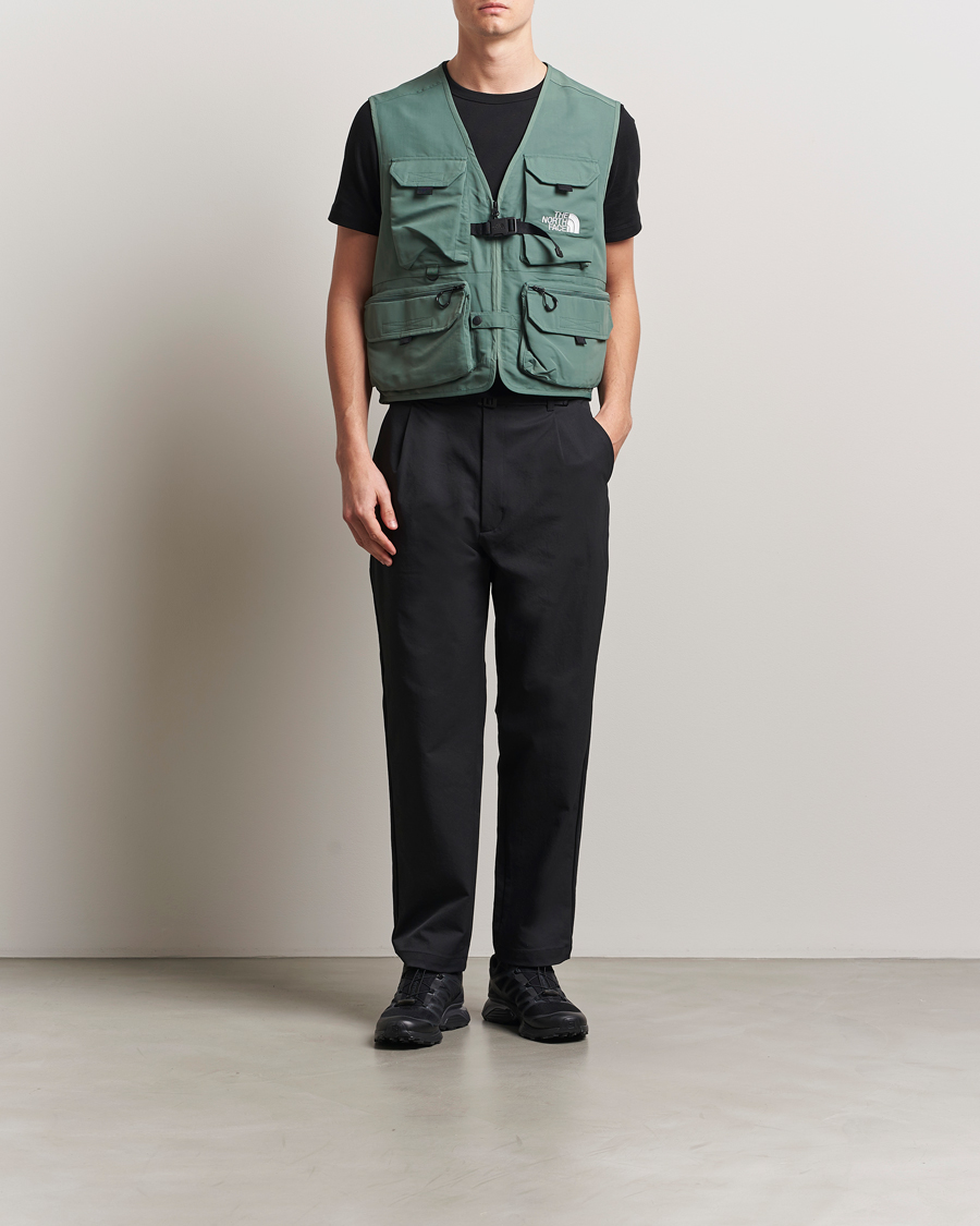 Herr | Västar | The North Face | NSE Utility Vest Duck Green
