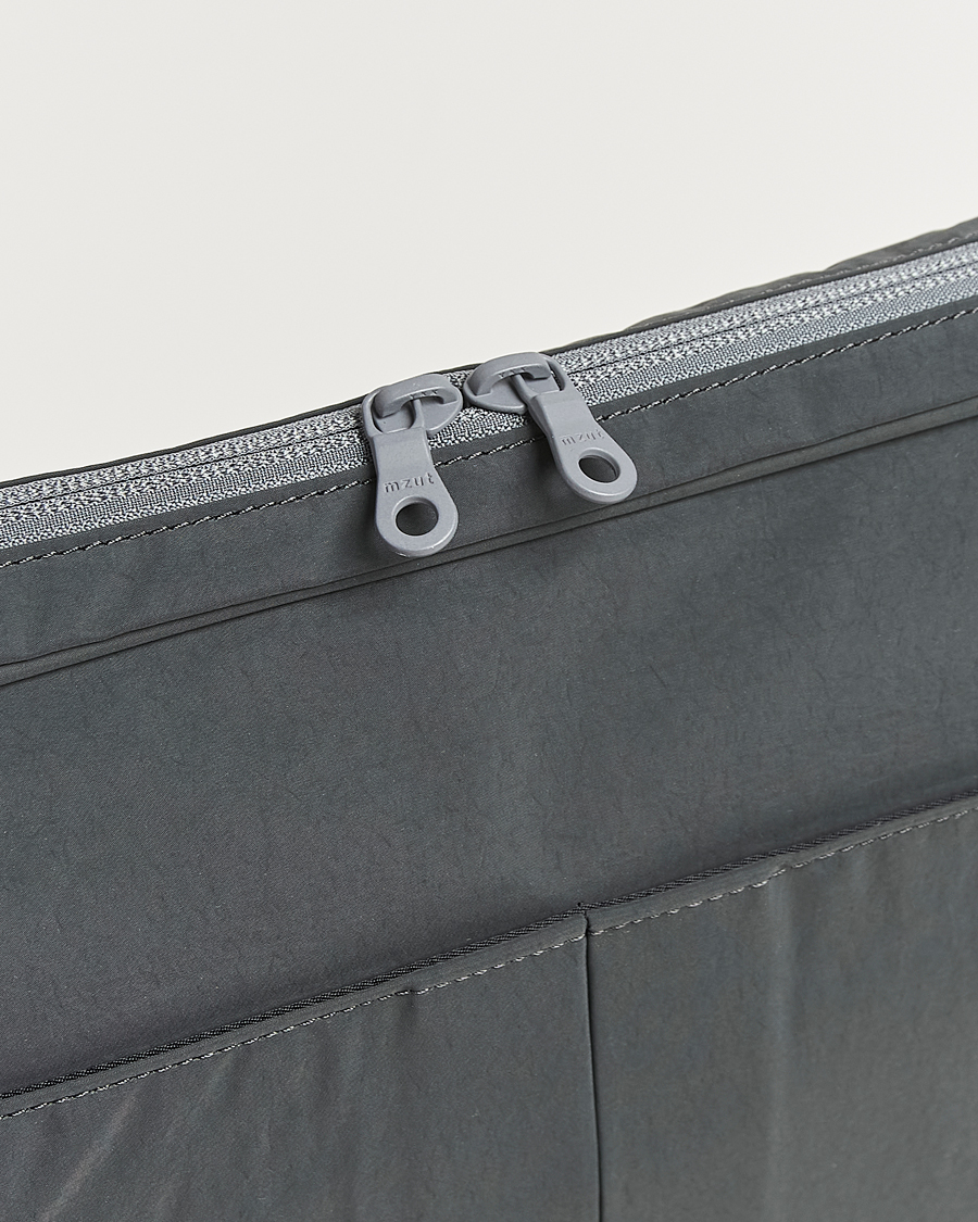 Herr | mazi untitled Nylon Laptop Pouch 16 Inch Grey | mazi untitled | Nylon Laptop Pouch 16 Inch Grey