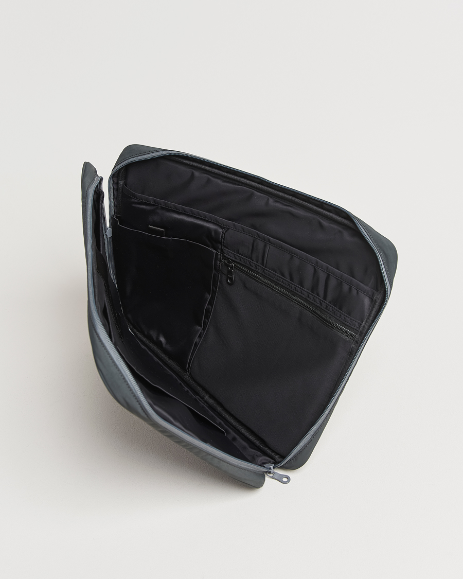 Herr | mazi untitled Nylon Laptop Pouch 16 Inch Grey | mazi untitled | Nylon Laptop Pouch 16 Inch Grey
