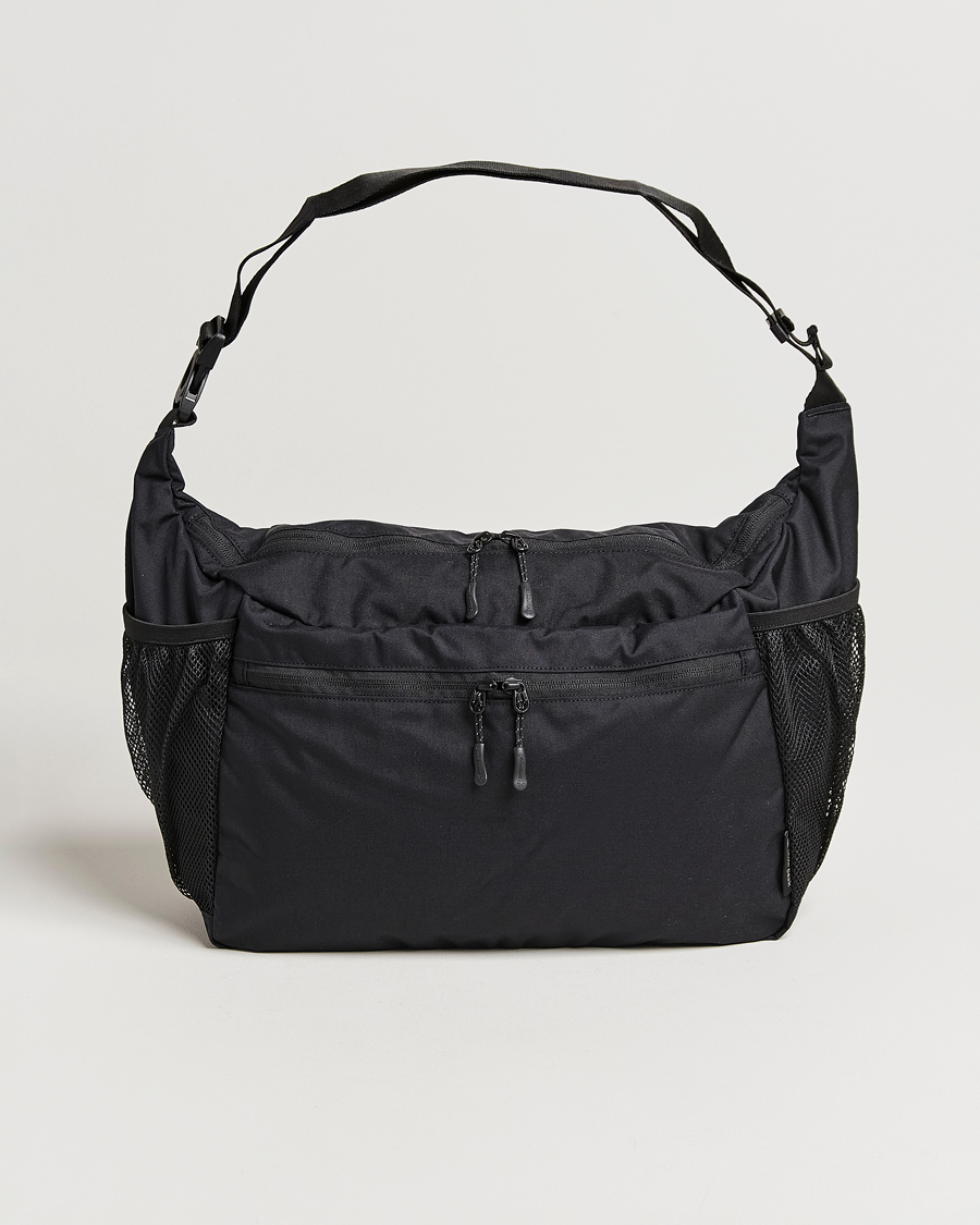 Herr | Snow Peak Everyday Use Middle Shoulder Bag Black | Snow Peak | Everyday Use Middle Shoulder Bag Black