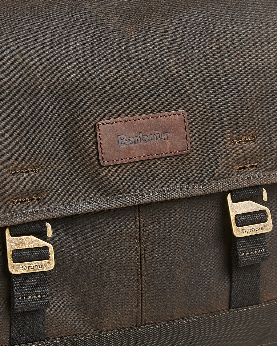Herr | Barbour Lifestyle Essential Wax Messenger Bag Olive | Barbour Lifestyle | Essential Wax Messenger Bag Olive