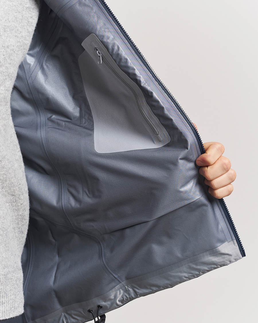Herr | Jackor | Arc'teryx | Beta Gore-Tex Jacket Black Sapphire