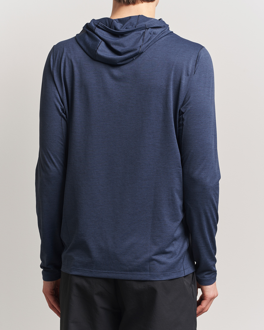 Herr | Tröjor | Arc'teryx | Cormac Hoodie Black Sapphire Heather