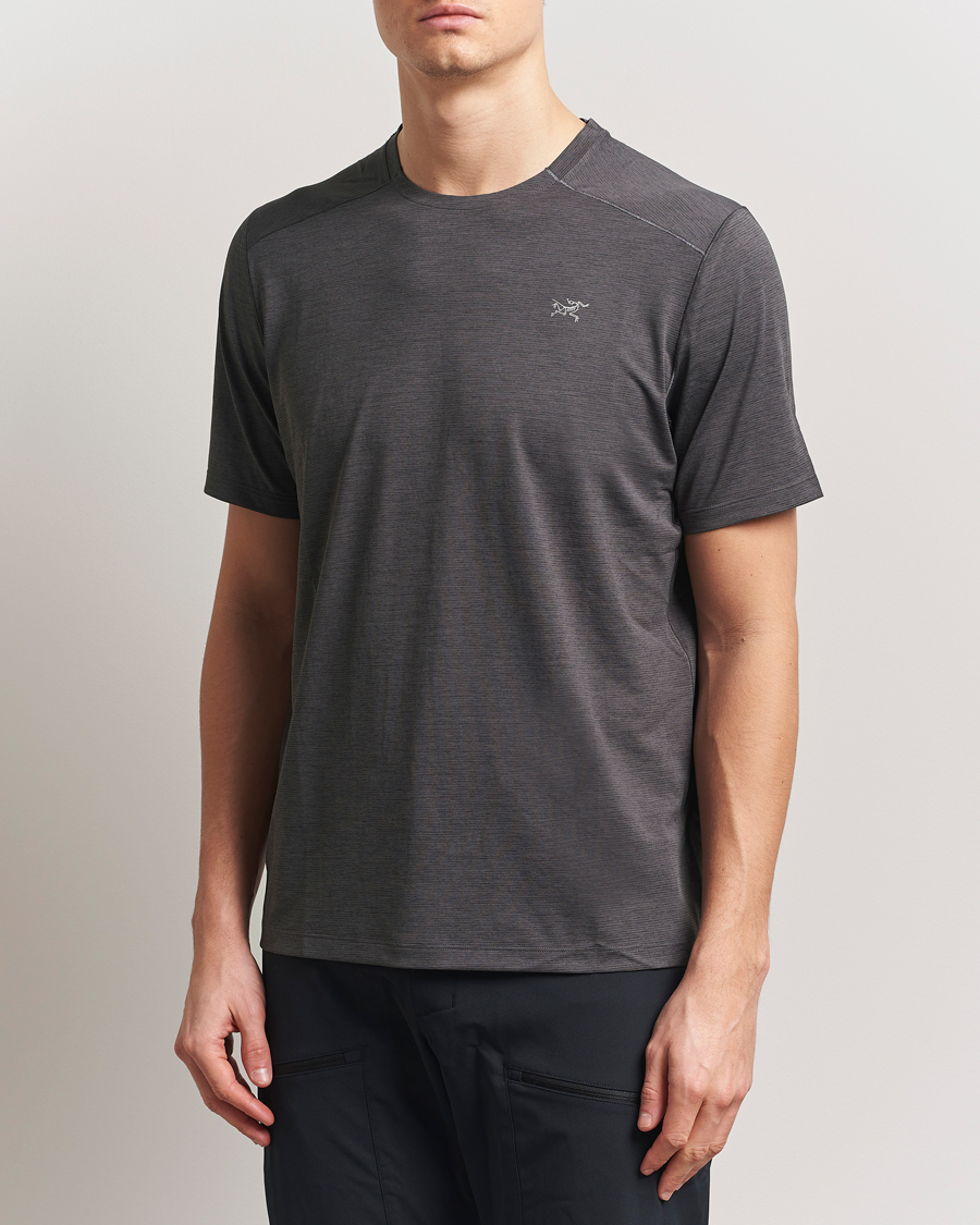 Herr | T-Shirts | Arc'teryx | Cormac Crew Neck T-Shirt Black Heather