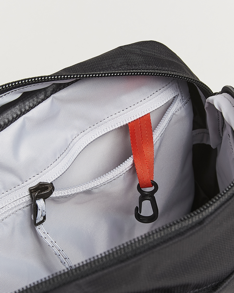 Herr | Arc'teryx Heliad Crossbody Bag Black | Arc'teryx | Heliad Crossbody Bag Black