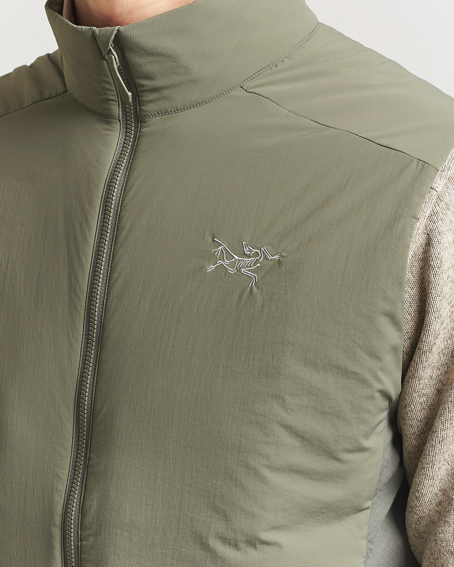 Herr | Västar | Arc'teryx | Atom Lightweight Vest Forage