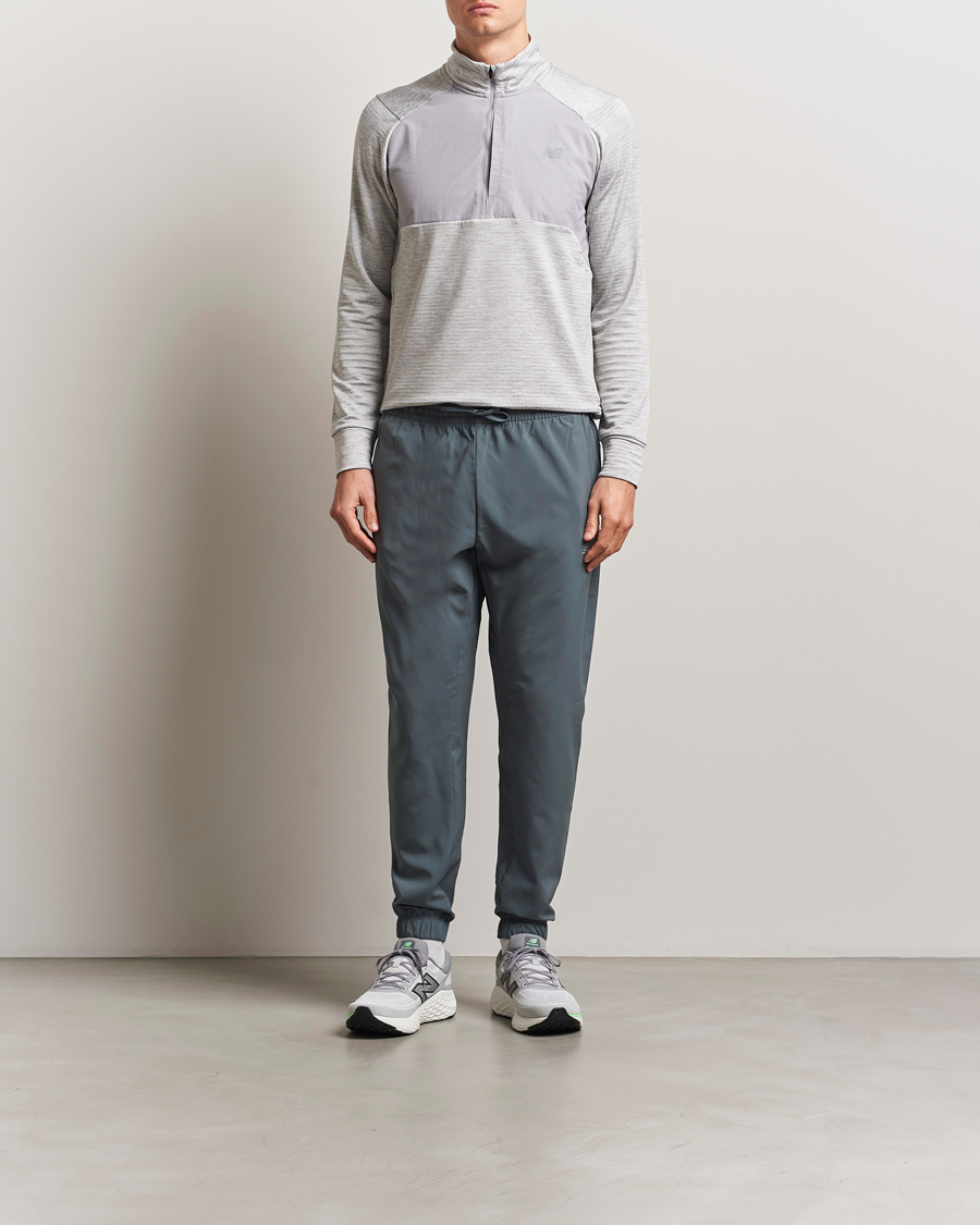 Herr | Byxor | New Balance Running | Stretch Woven Pants Graphite