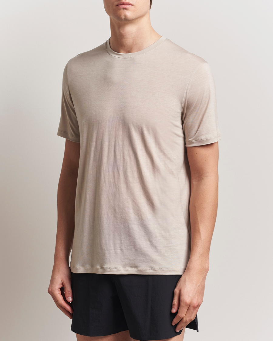 Herr | T-Shirts | Houdini | Tree Tencel T-Shirt Sandstorm