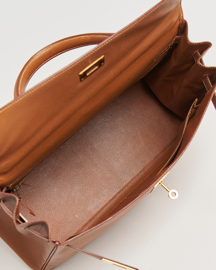 Herr | Hermès Pre-Owned Kelly 35 Courchevel Handbag Gold | Hermès Pre-Owned | Kelly 35 Courchevel Handbag Gold