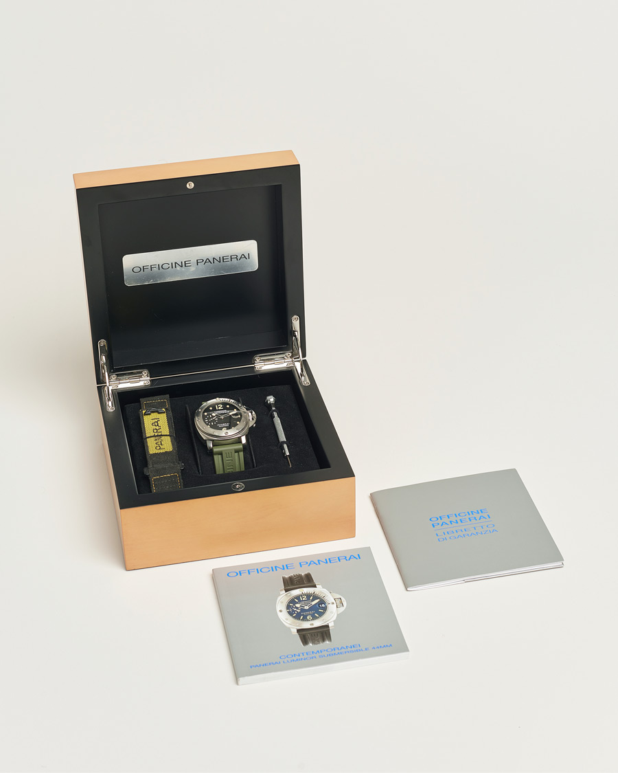 Herr | Panerai Pre-Owned Luminor Submersible | Panerai Pre-Owned | Luminor Submersible