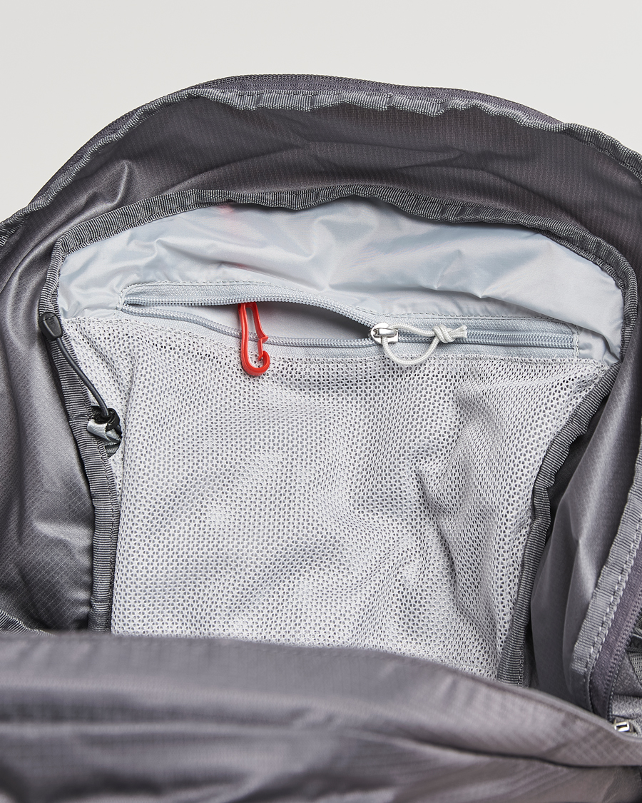 Herr | Väskor | Osprey | Talon 22 Phanton Grey
