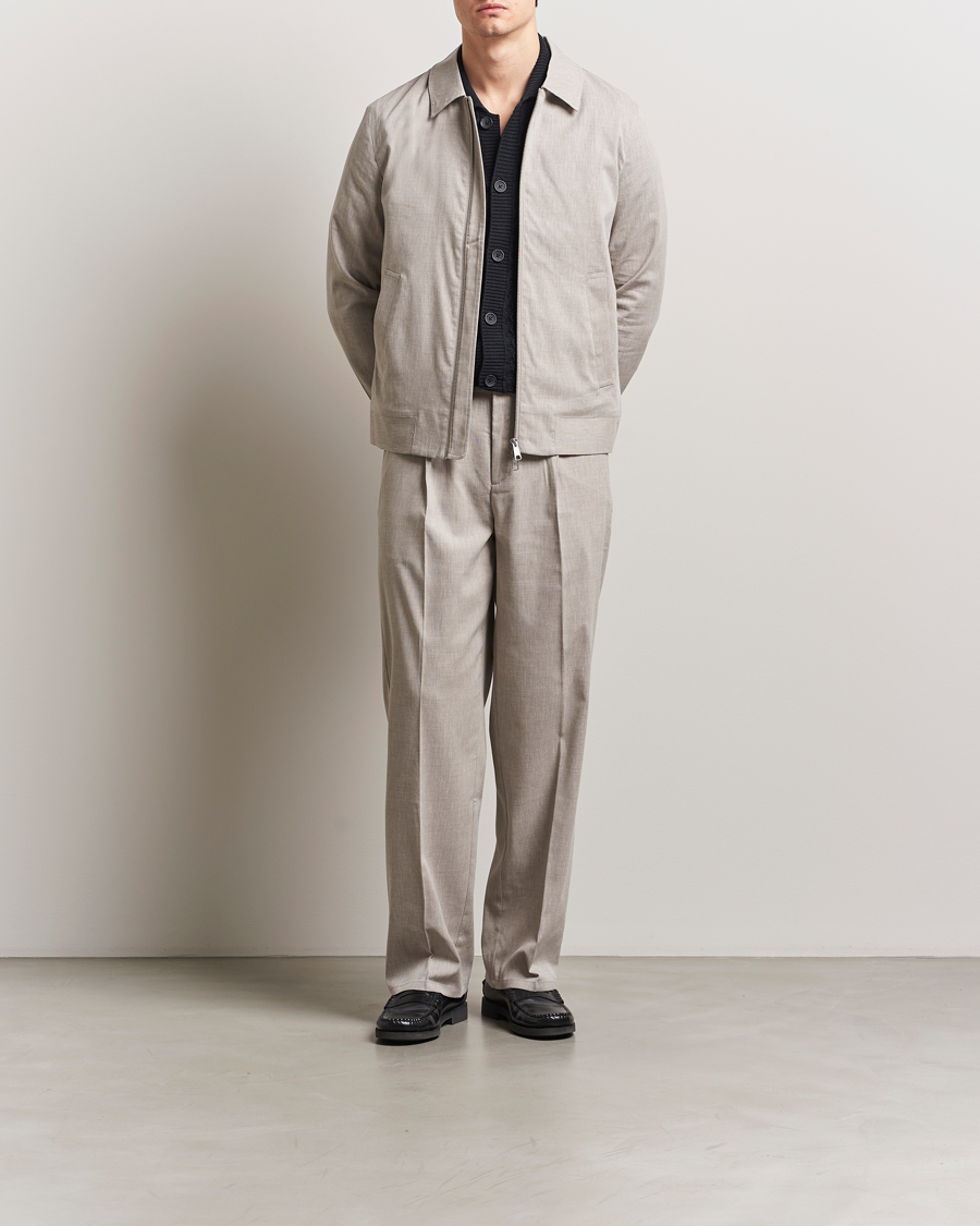 Herr | Byxor | LES DEUX | Reece Pleated Slub Suit Pants Light Sand