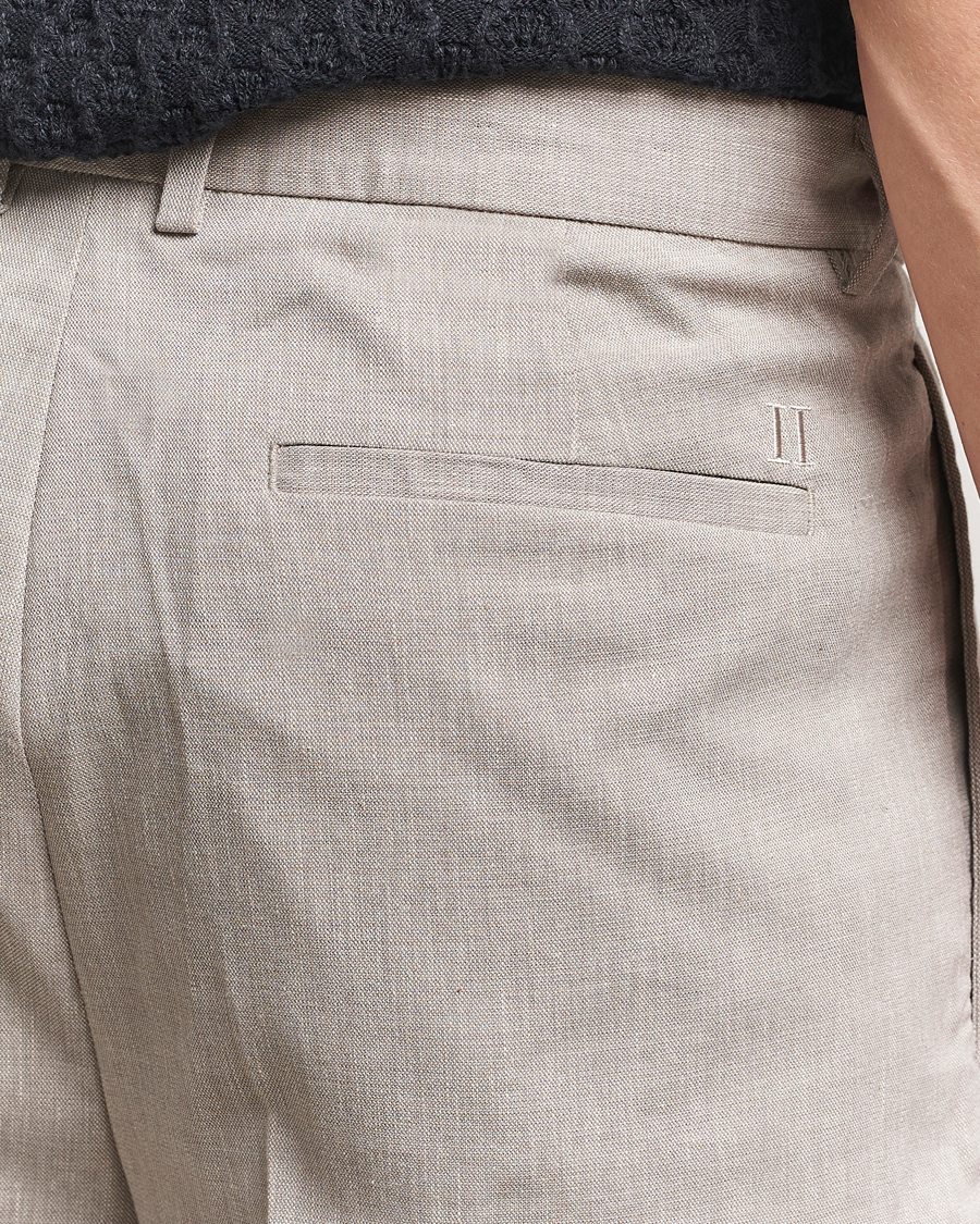 Herr | Byxor | LES DEUX | Reece Pleated Slub Suit Pants Light Sand