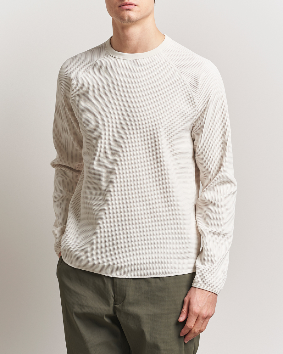 Herr | T-Shirts | Goldwin | WF Light Long Sleeve T-Shirt Ivory