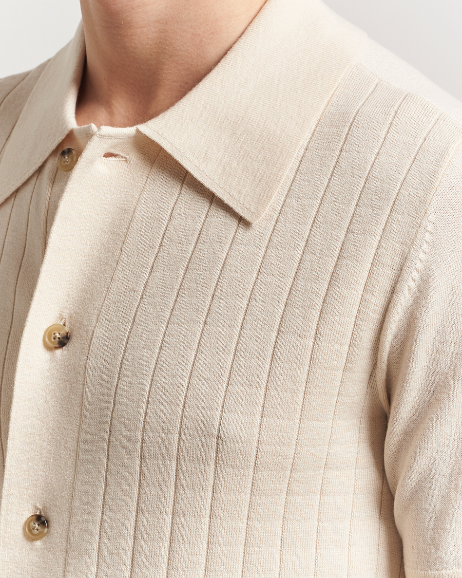 Herr | Skjortor | Tiger of Sweden | Araawen Knitted Short Sleeve Shirt Off White