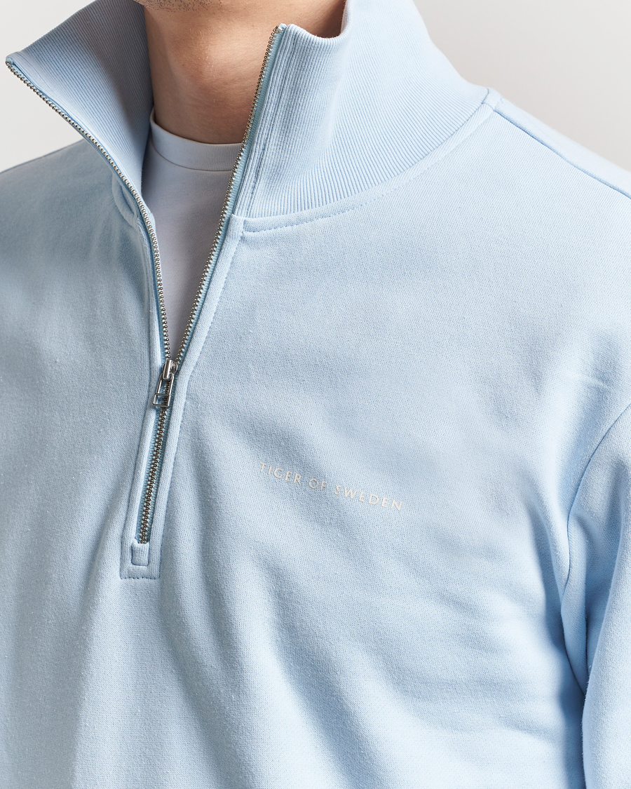 Herr | Tröjor | Tiger of Sweden | Marlon Half Zip Sweatshirt Light Blue