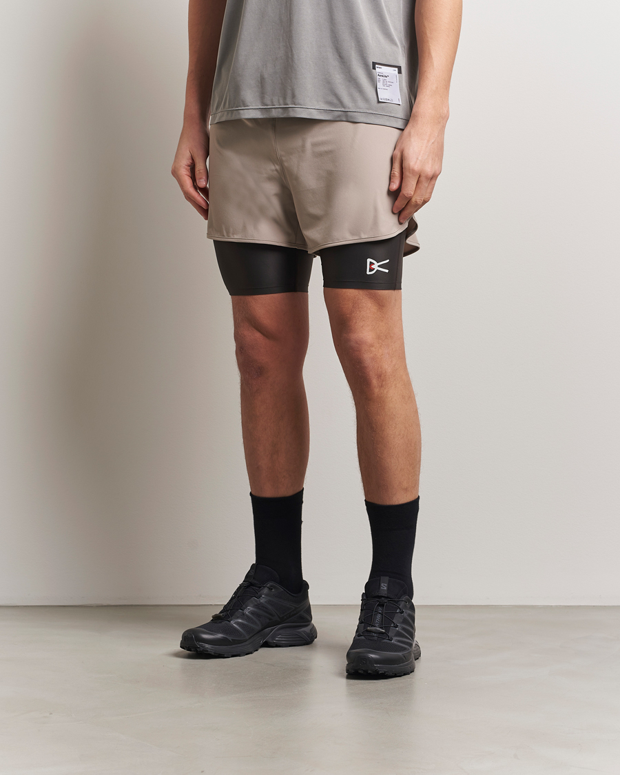 Herr | Shorts | District Vision | Layered Pocket Trail Shorts Khaki