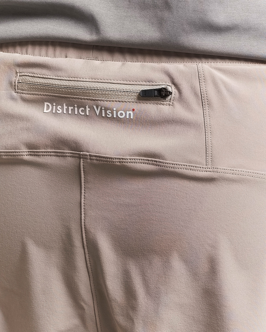 Herr | Shorts | District Vision | Layered Pocket Trail Shorts Khaki