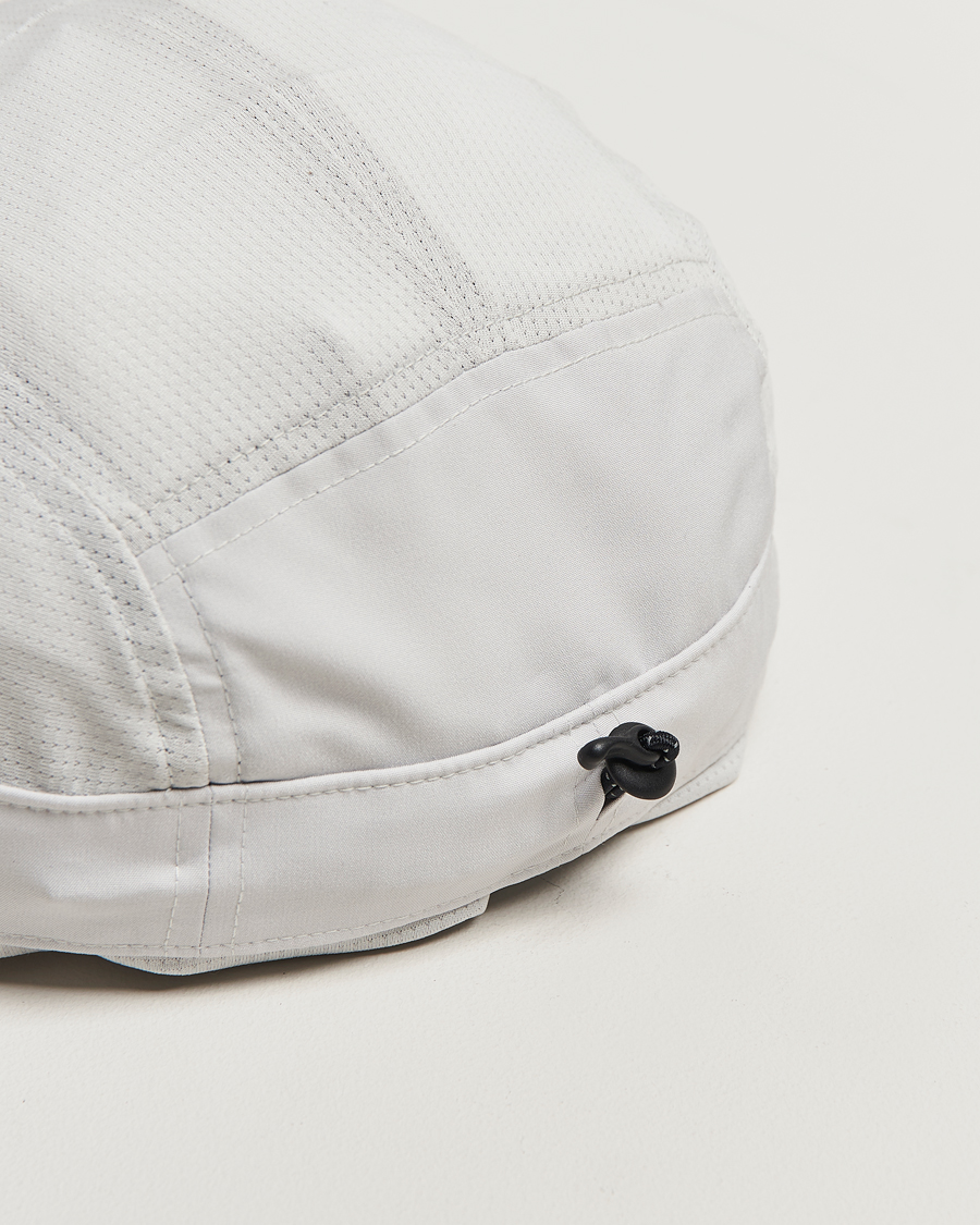 Herr | Hattar & kepsar | Ciele | GOCap Sun Shield Running Cap Light Grey