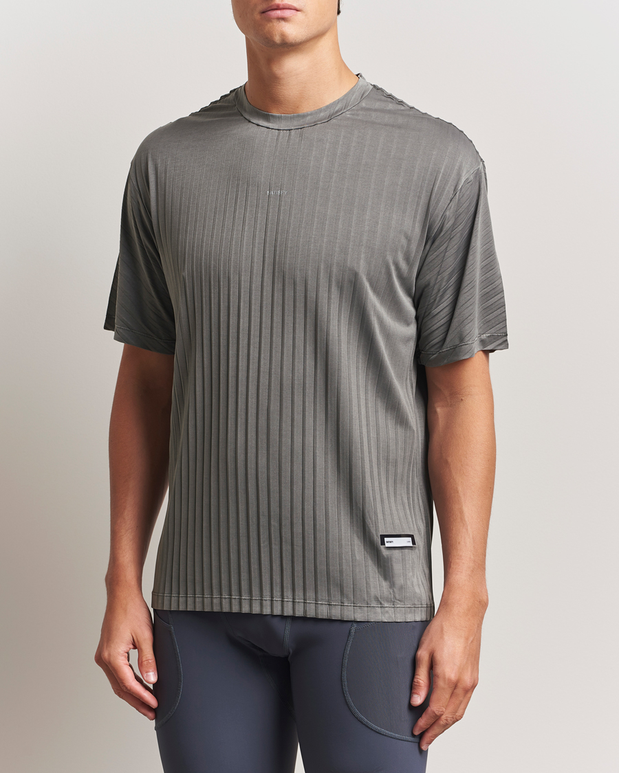 Herr | T-Shirts | Satisfy | Pleated AuraLite T-Shirt Mineral Graphite