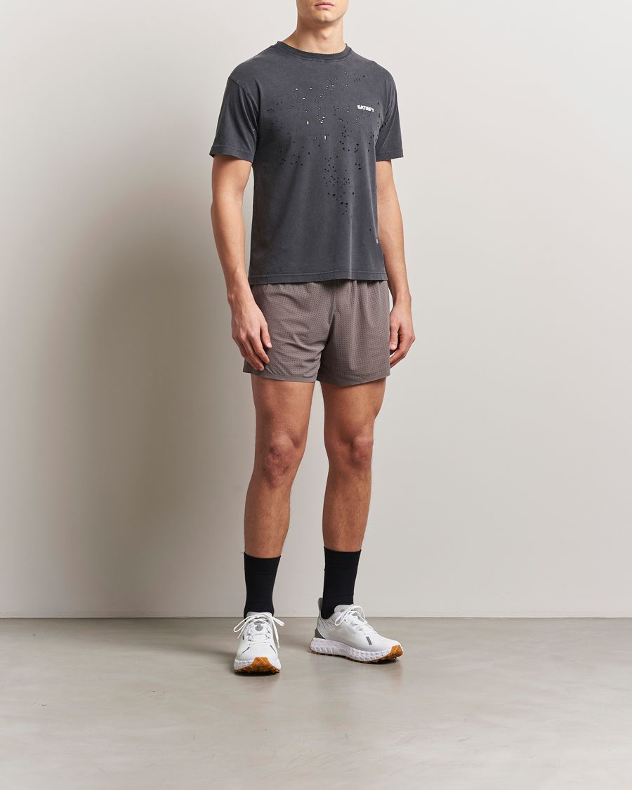 Herr | Shorts | Satisfy | Space-O 5 Inch Shorts Taupe