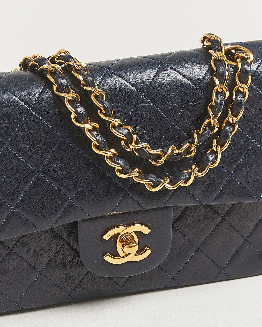 Herr | Gifts for Her | Chanel Pre-Owned | Classic Small Double Flap Bag Lambskin Navy