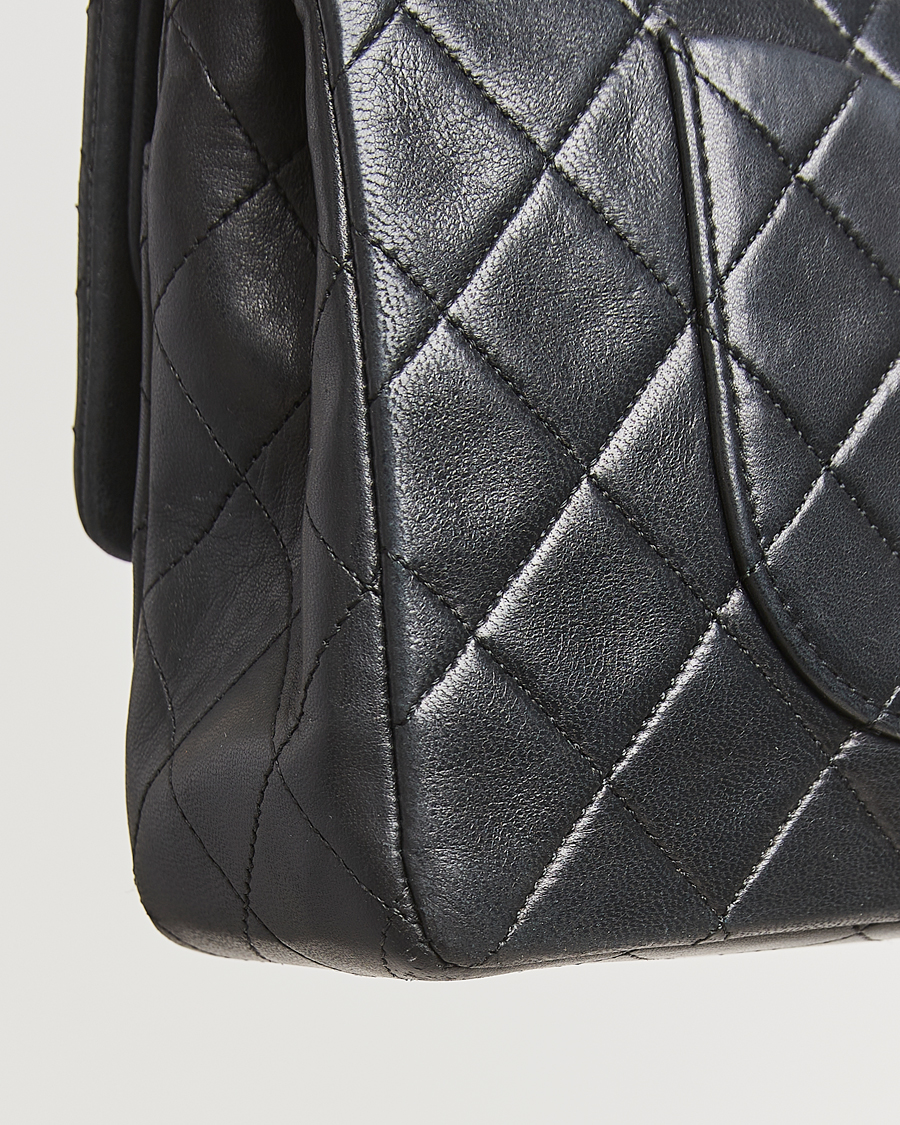Herr | Chanel Pre-Owned Classic Medium Double Flap Bag Lambskin Black | Chanel Pre-Owned | Classic Medium Double Flap Bag Lambskin Black