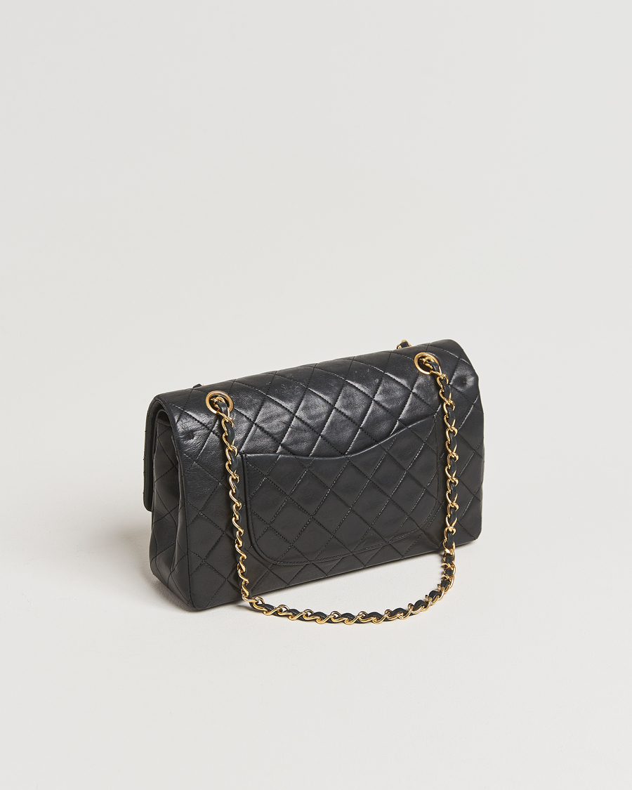 Herr | Chanel Pre-Owned Classic Medium Double Flap Bag Lambskin Black | Chanel Pre-Owned | Classic Medium Double Flap Bag Lambskin Black
