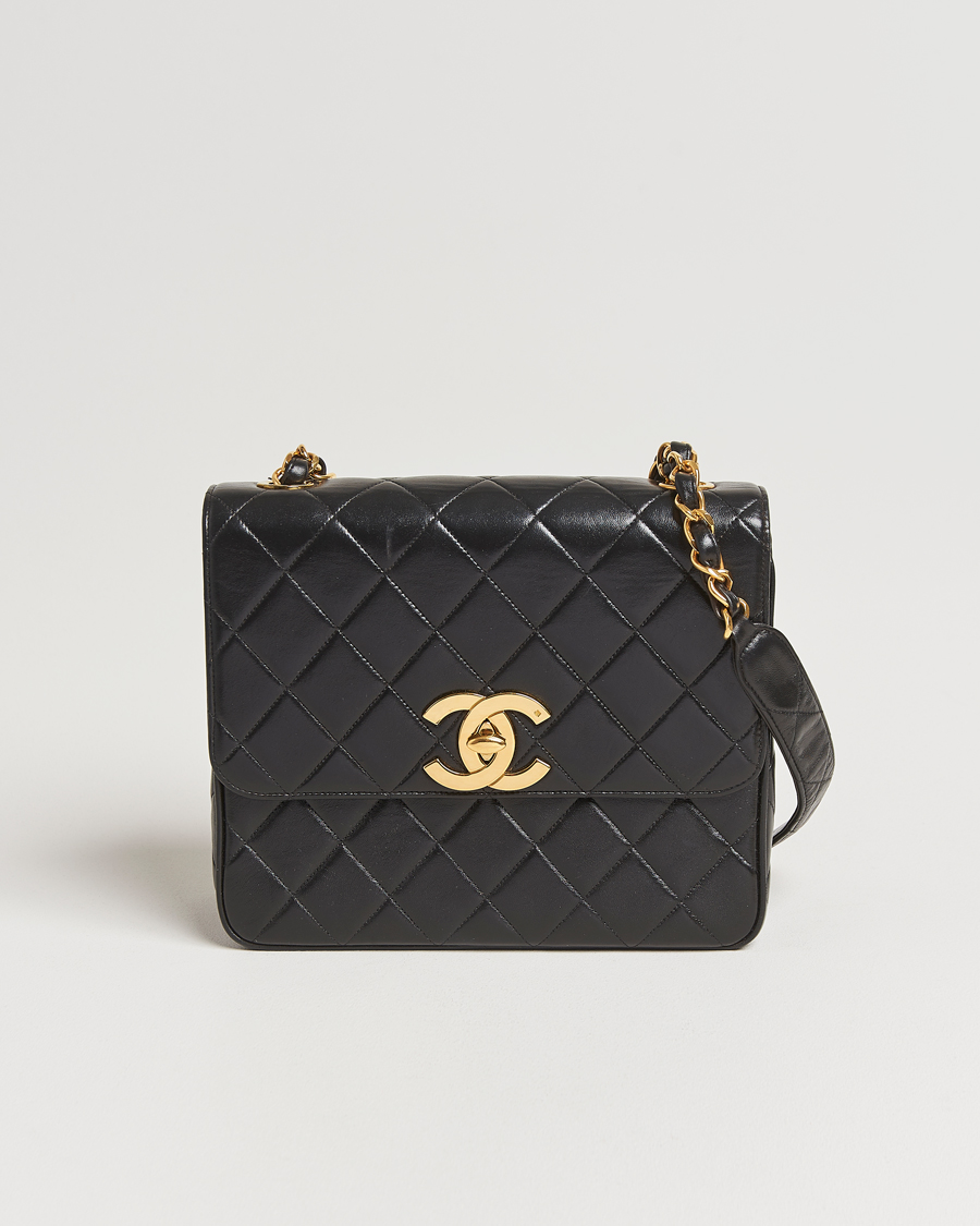 Herr | Chanel Pre-Owned Classic Flap Bag Deca Squared Lambskin Black | Chanel Pre-Owned | Classic Flap Bag Deca Squared Lambskin Black