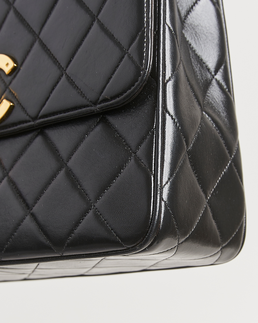 Herr | Chanel Pre-Owned Classic Flap Bag Deca Squared Lambskin Black | Chanel Pre-Owned | Classic Flap Bag Deca Squared Lambskin Black