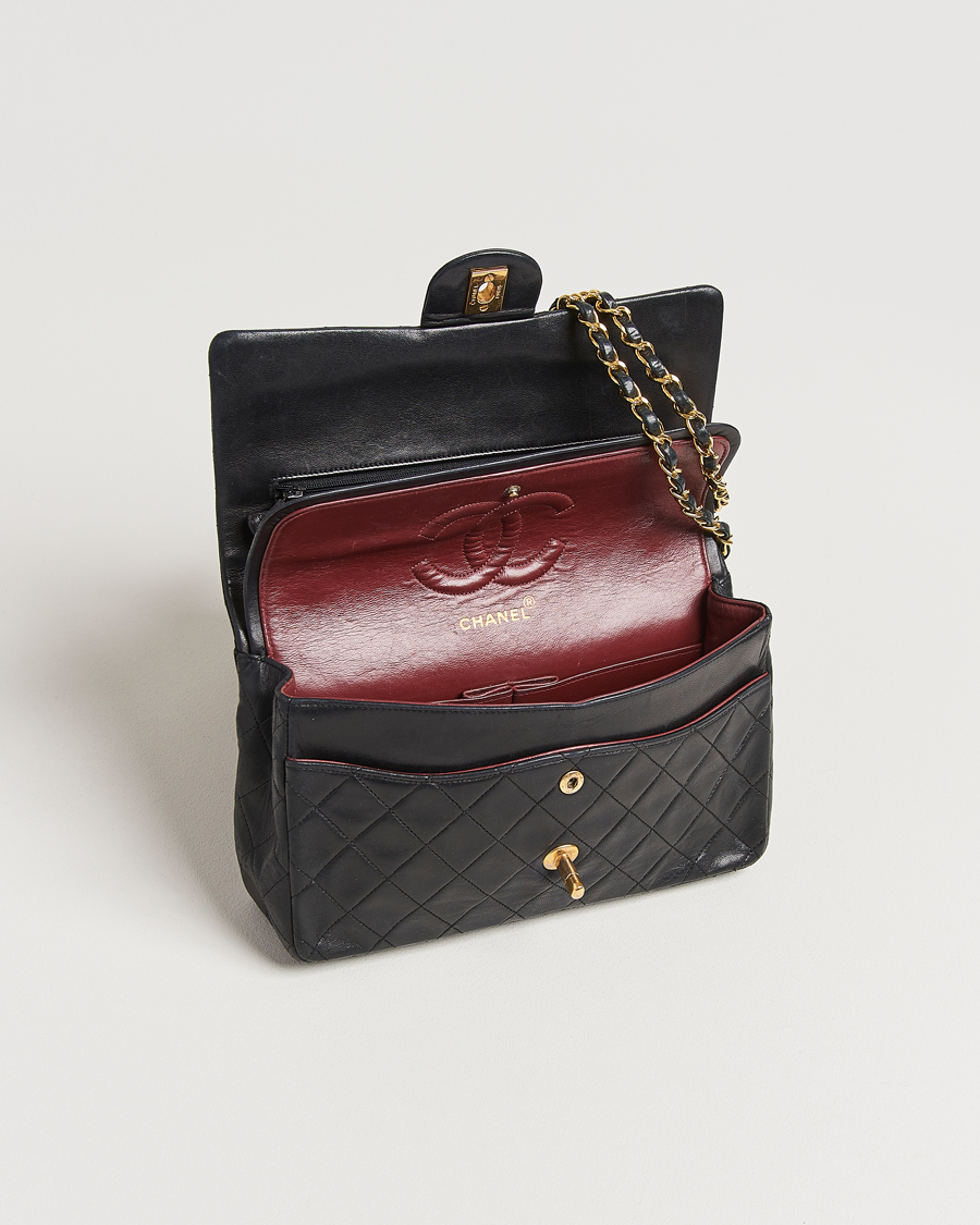 Herr | Chanel Pre-Owned Classic Medium Double Flap Bag Lambskin Black | Chanel Pre-Owned | Classic Medium Double Flap Bag Lambskin Black
