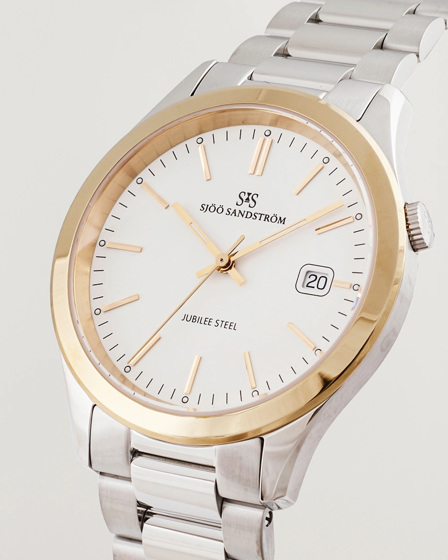 Herr | Sjöö Sandström Jubilee Steel Quartz 40mm Gold Bezel White/Steel | Sjöö Sandström | Jubilee Steel Quartz 40mm Gold Bezel White/Steel