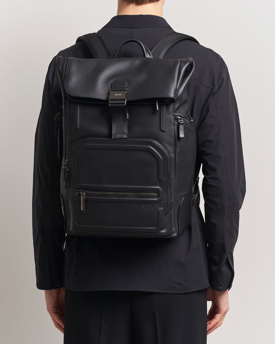 Herr | Väskor | TUMI | Harrison Osborn Roll Top Backpack Black