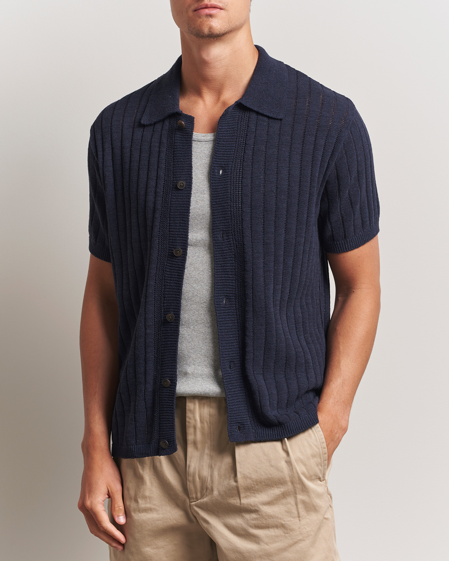 Herr | Skjortor | LES DEUX | Floyd Knitted Linen Short Sleeve Shirt Dark Navy