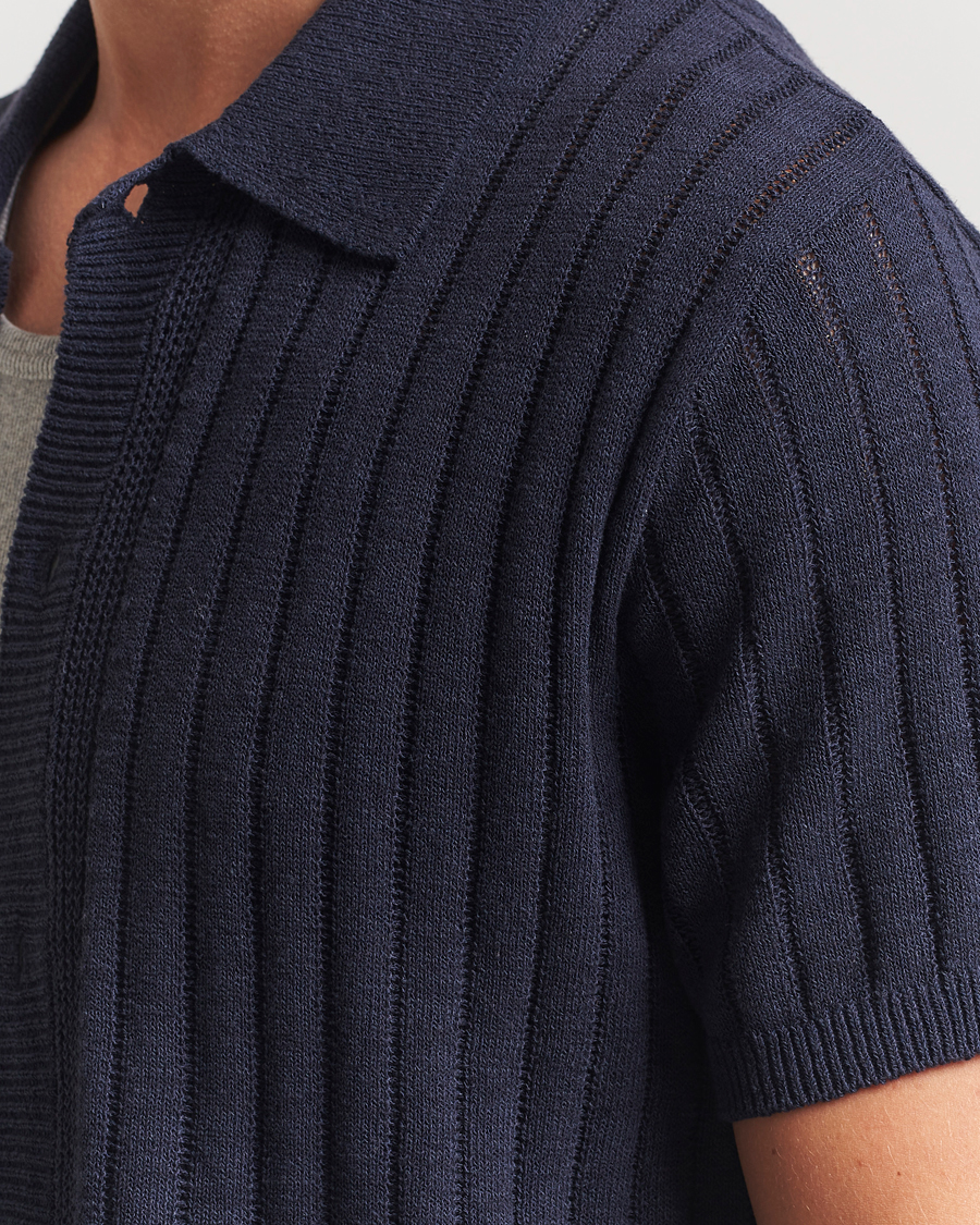 Herr | Skjortor | LES DEUX | Floyd Knitted Linen Short Sleeve Shirt Dark Navy