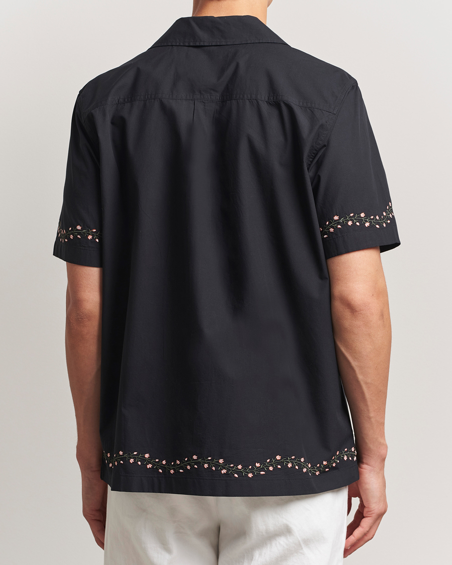 Herr | Skjortor | LES DEUX | Lesley Embroidery Short Sleeve Shirt Black