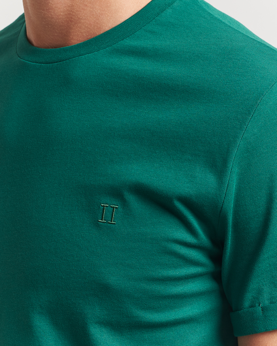 Herr | T-Shirts | LES DEUX | Norregaard Contrast T-Shirt Evergreen