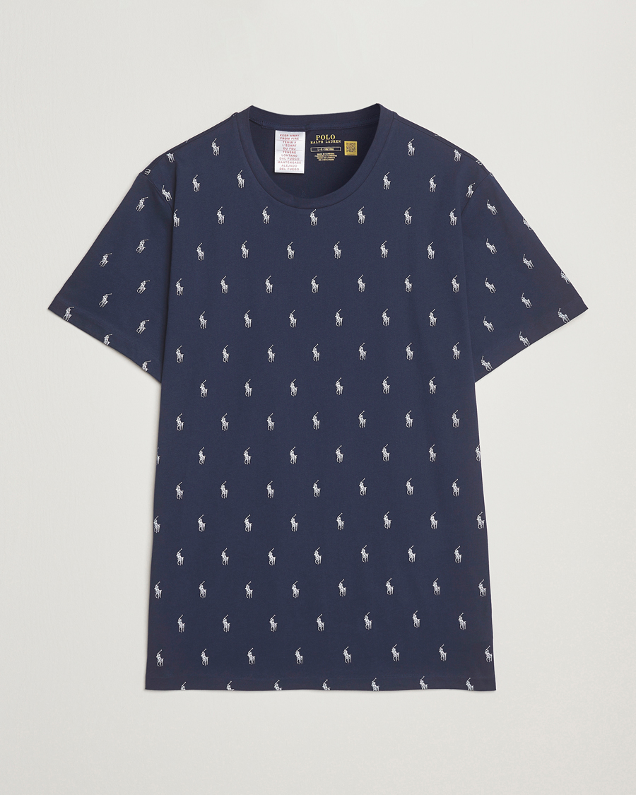 Herr | Polo Ralph Lauren All over Player Sleeping Tee Cruise Navy | Polo Ralph Lauren | All over Player Sleeping Tee Cruise Navy
