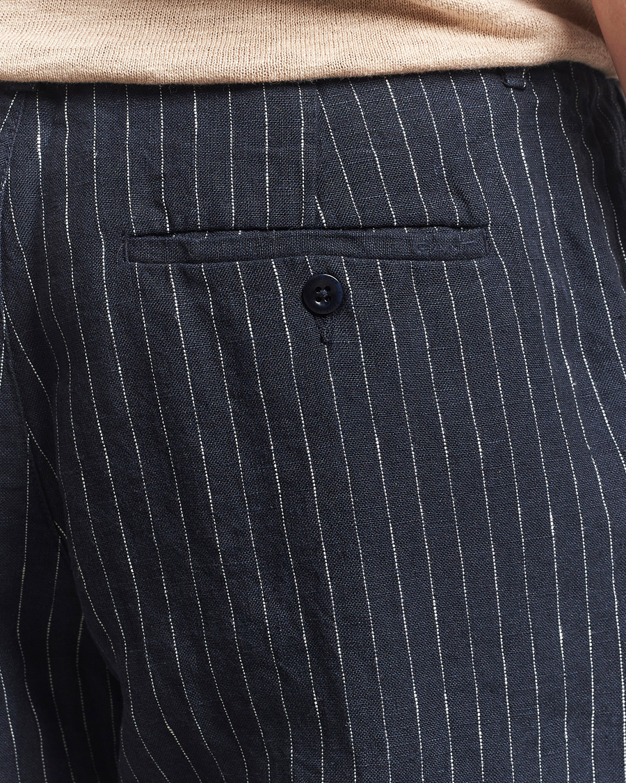Herr | Byxor | GANT | Relaxed Fit Linen Pinstriped Trousers Darkened Navy