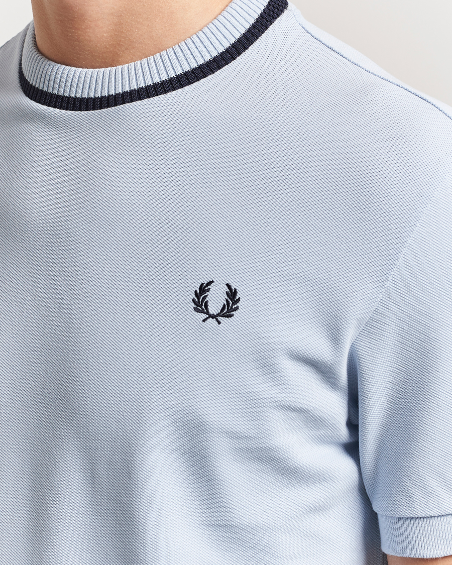 Herr | T-Shirts | Fred Perry | Pique Crew Neck T-Shirt Light Smoke