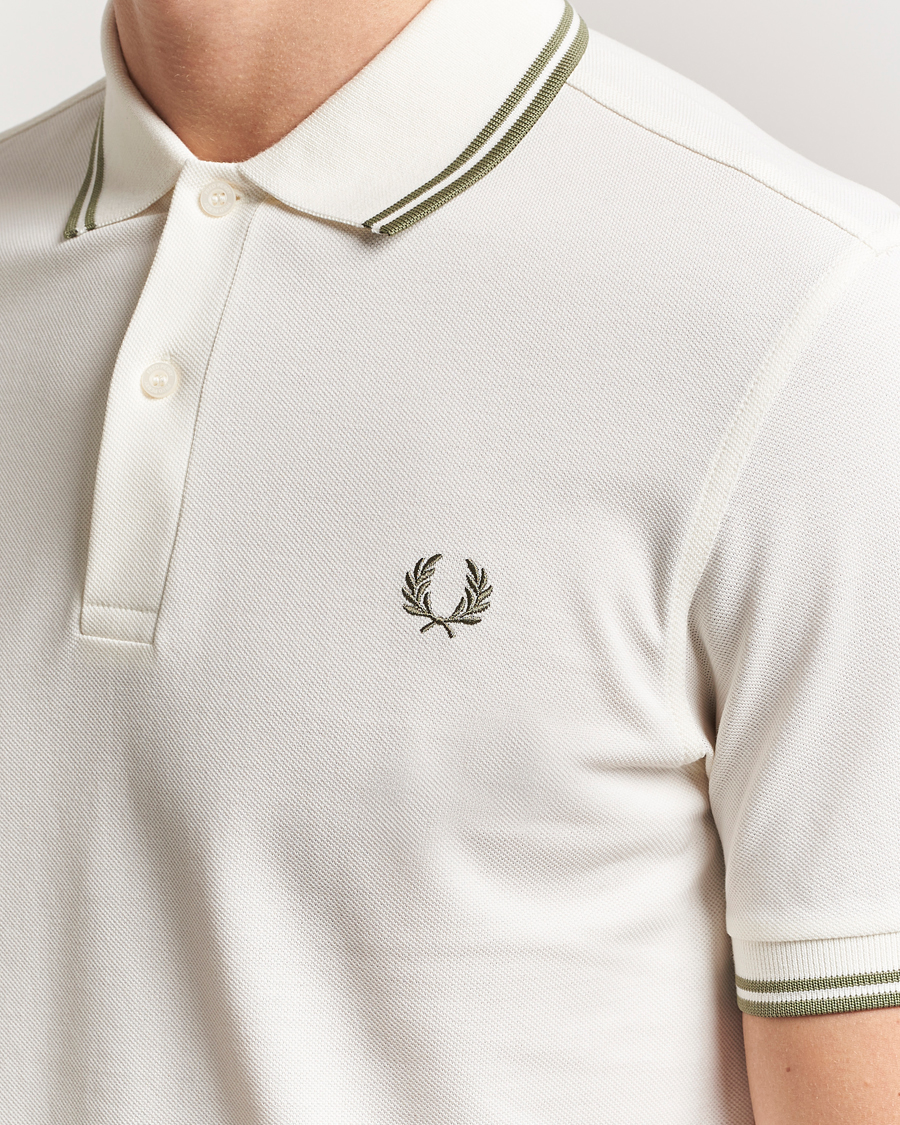 Herr | Pikéer | Fred Perry | Twin Tipped Polo Shirt Light Ecru