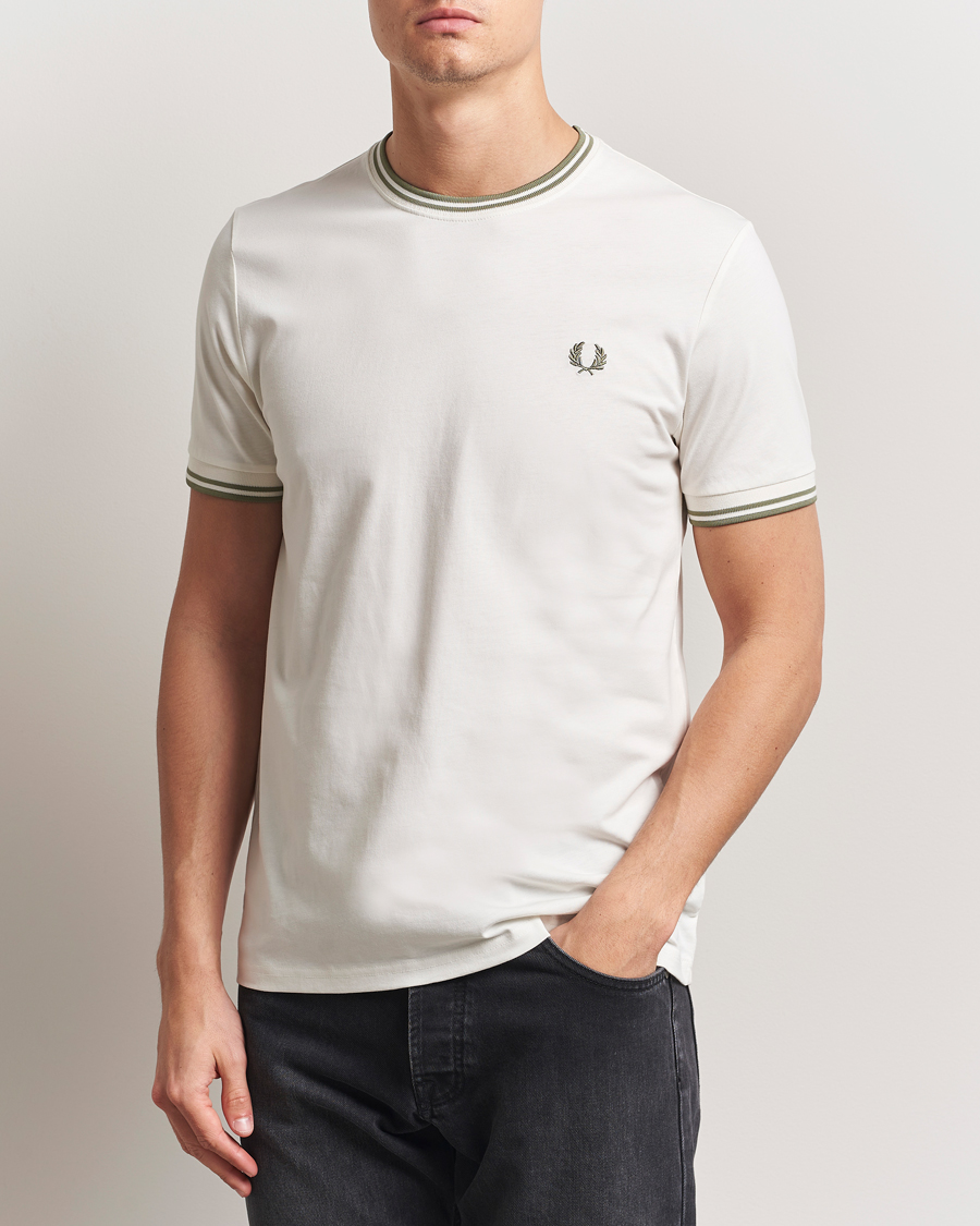 Herr | T-Shirts | Fred Perry | Twin Tipped T-Shirt Light Ecru