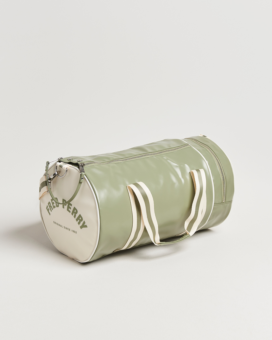 Herr | Väskor | Fred Perry | Classic Barrel Bag Olive Mint/White