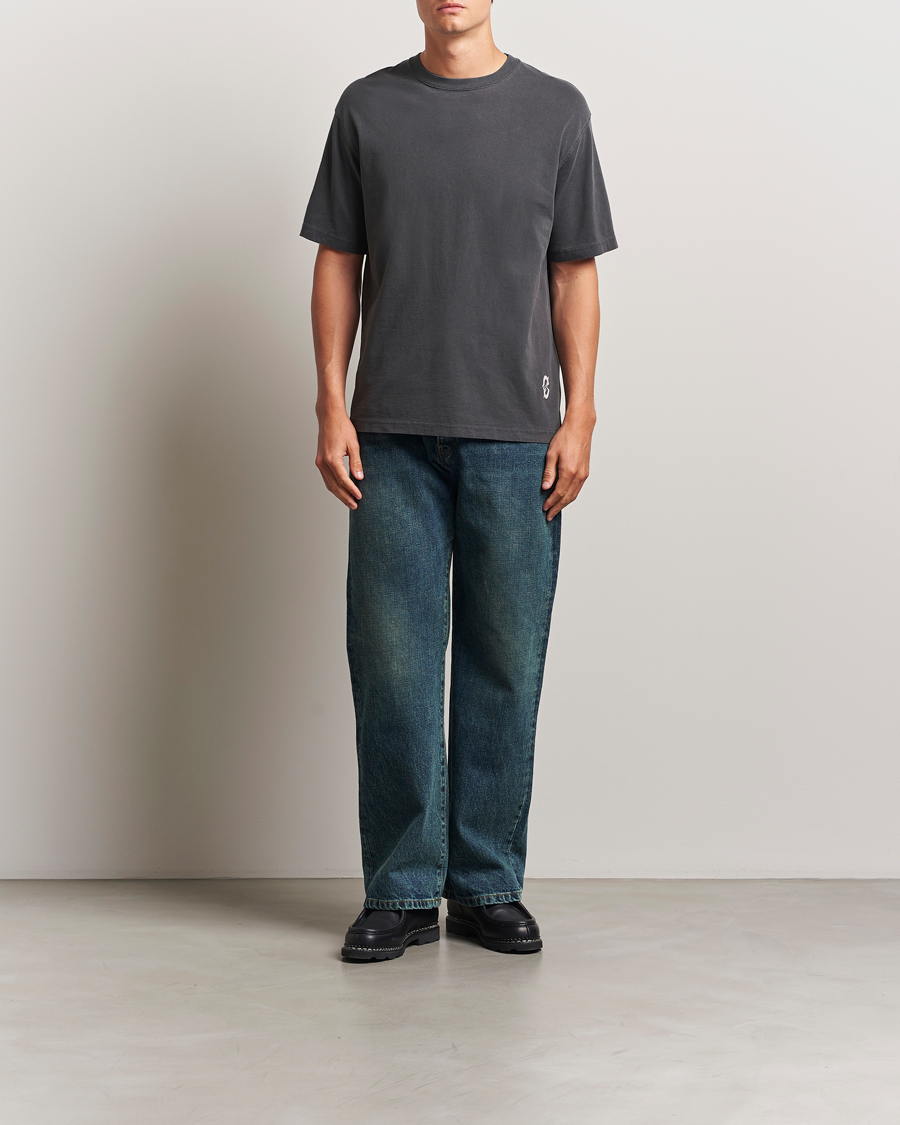 Herr | T-Shirts | Samsøe Samsøe | Printed Swirl Crew Neck T-Shirt Washed Black