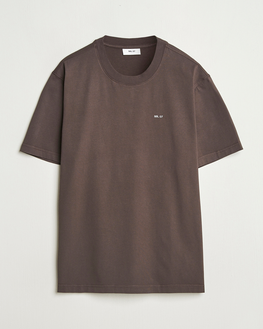 Herr | T-Shirts | NN07 | Adam Logo Crew Neck T-Shirt Coffee