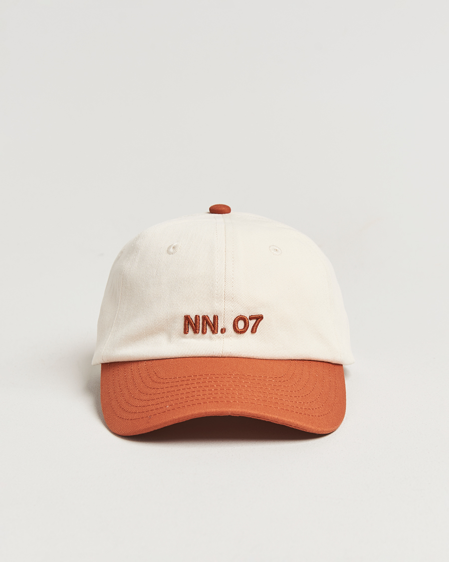 Herr | Hattar & kepsar | NN07 | Logo Cap Caramel/Off White