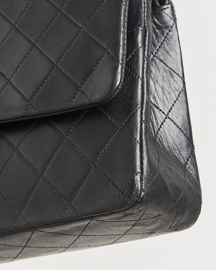 Herr | Chanel Pre-Owned Classic Medium Double Flap Bag Lambskin Black | Chanel Pre-Owned | Classic Medium Double Flap Bag Lambskin Black