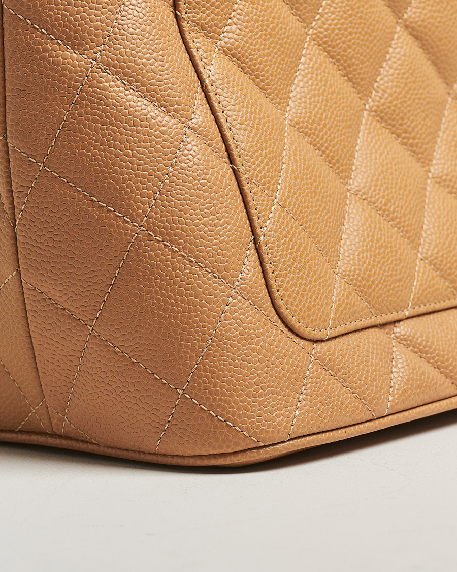 Herr | Chanel Pre-Owned Medallion Tote Quilted Caviar Beige | Chanel Pre-Owned | Medallion Tote Quilted Caviar Beige