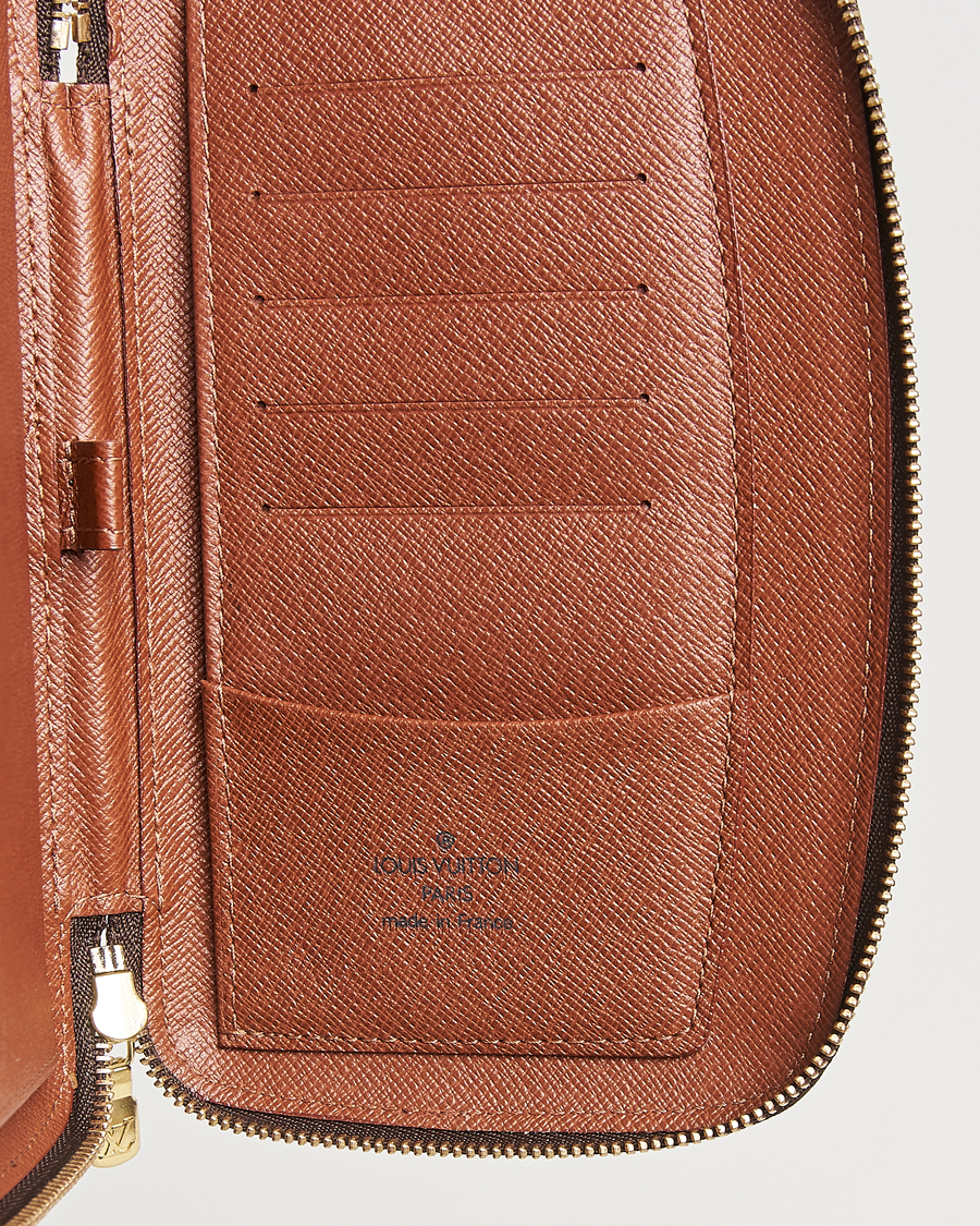 Herr | Pre-Owned & Vintage Bags | Louis Vuitton Pre-Owned | Zip Around Wallet Monogram