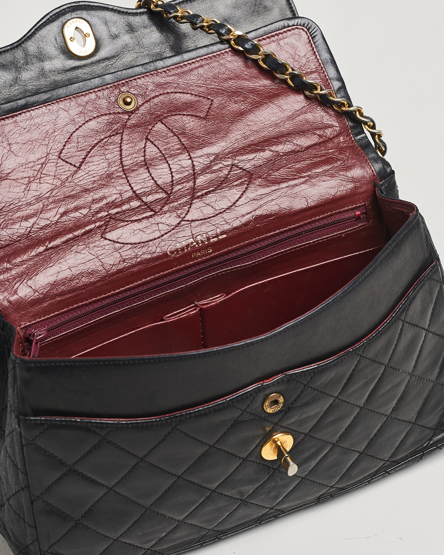Herr | Gifts for Her | Chanel Pre-Owned | Classic Medium Double Flap Bag Black